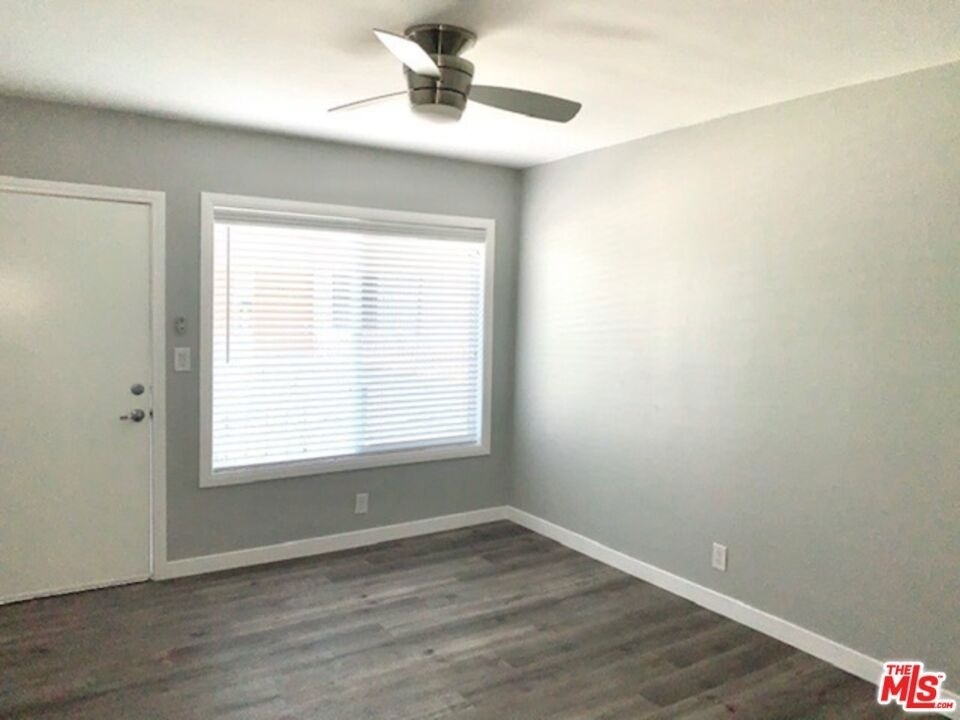 7524 Sepulveda Boulevard - Photo 3