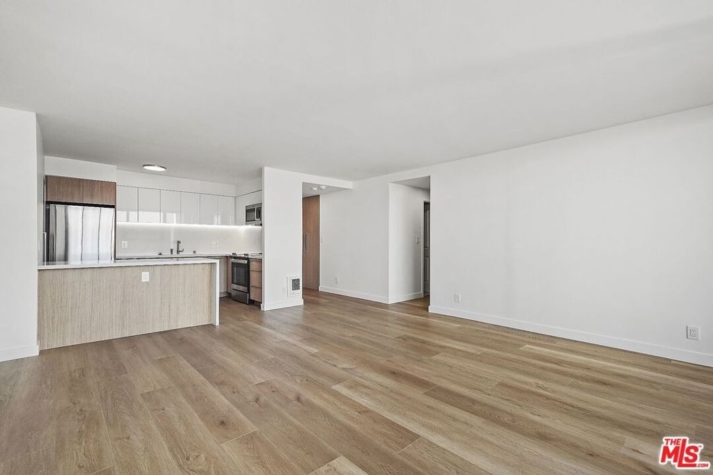 2700 Neilson Way - Photo 7