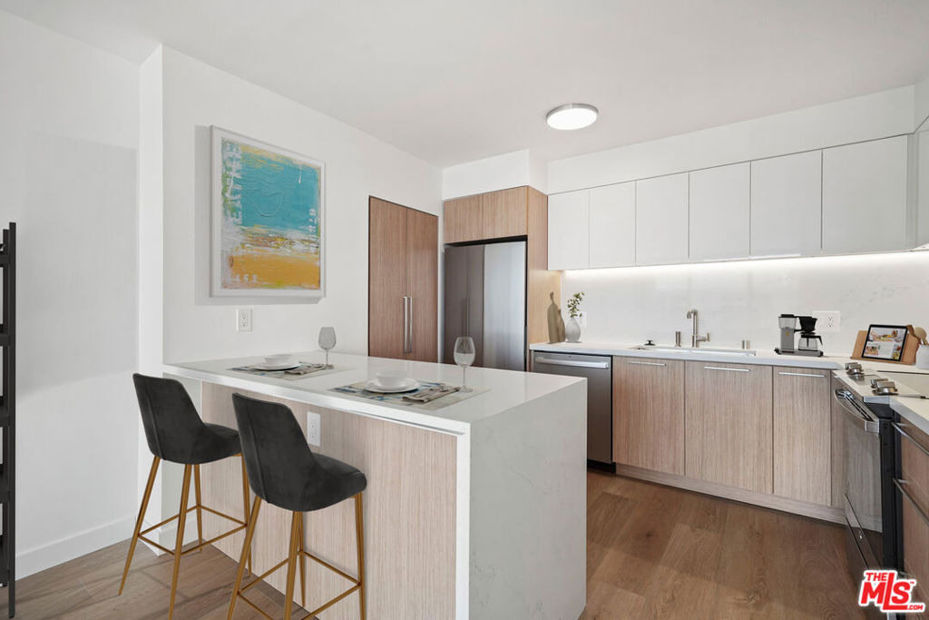 2700 Neilson Way - Photo 3