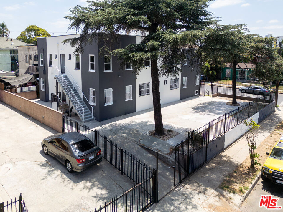 1519 W 30th Street - Photo 15