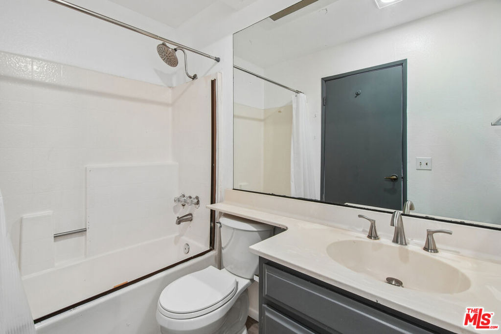 11924 Mayfield Avenue - Photo 13