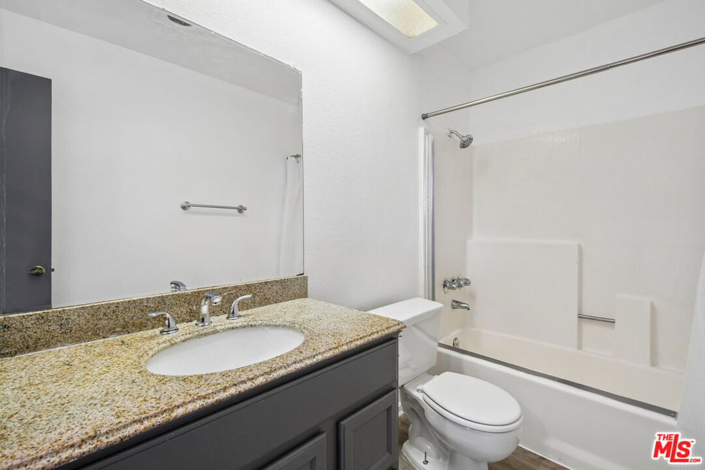 11924 Mayfield Avenue - Photo 6