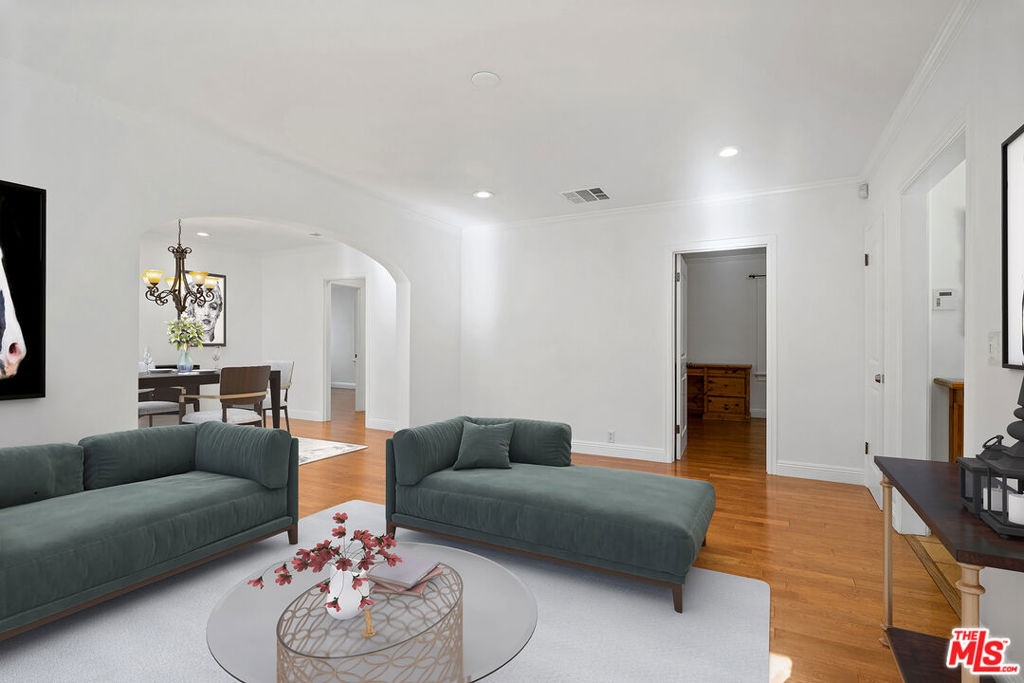409 N Kilkea Drive - Photo 4