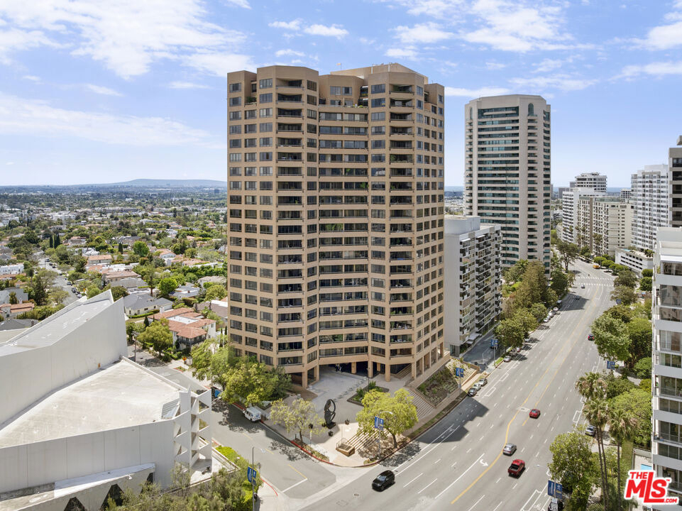 10430 Wilshire Boulevard - Photo 19