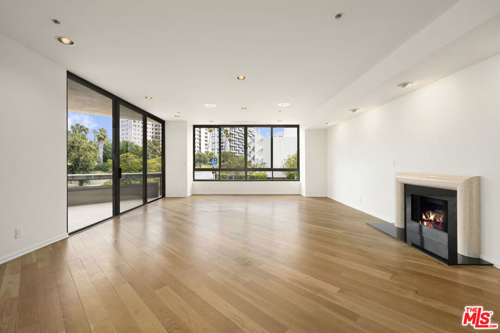 10430 Wilshire Boulevard - Photo 2