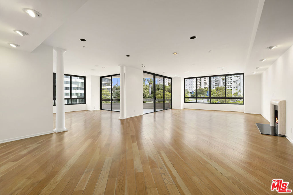 10430 Wilshire Boulevard - Photo 1