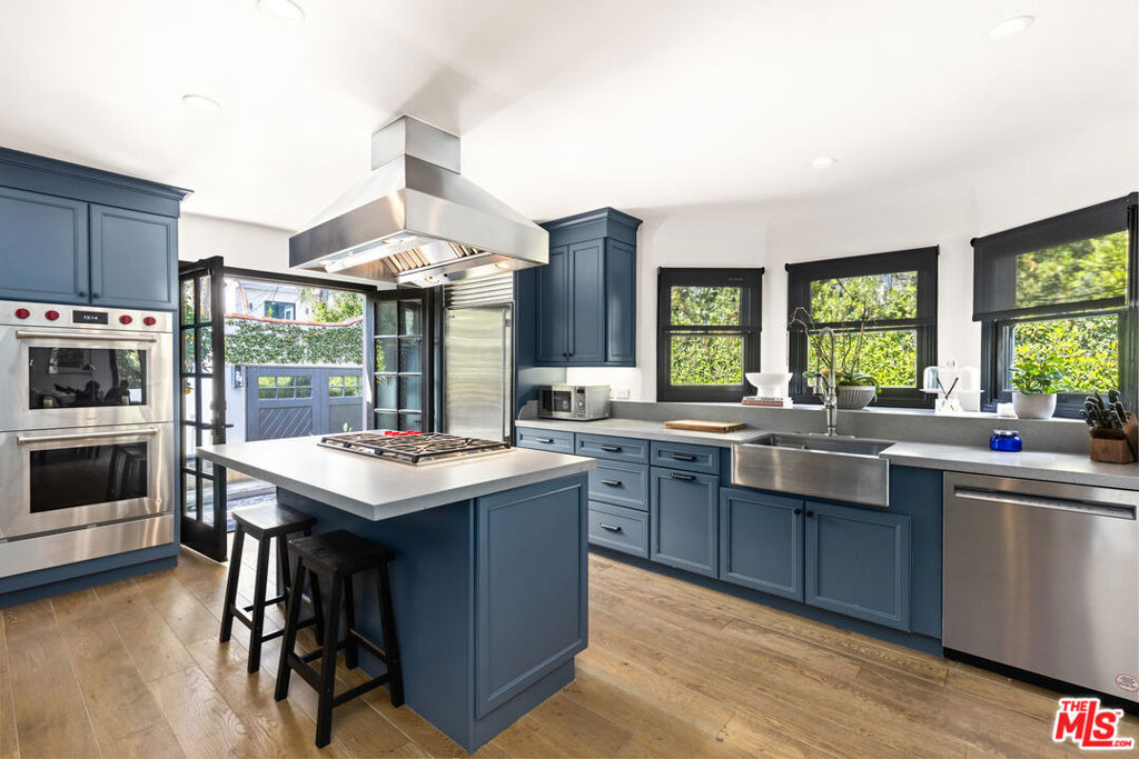 745 N Laurel Avenue - Photo 7