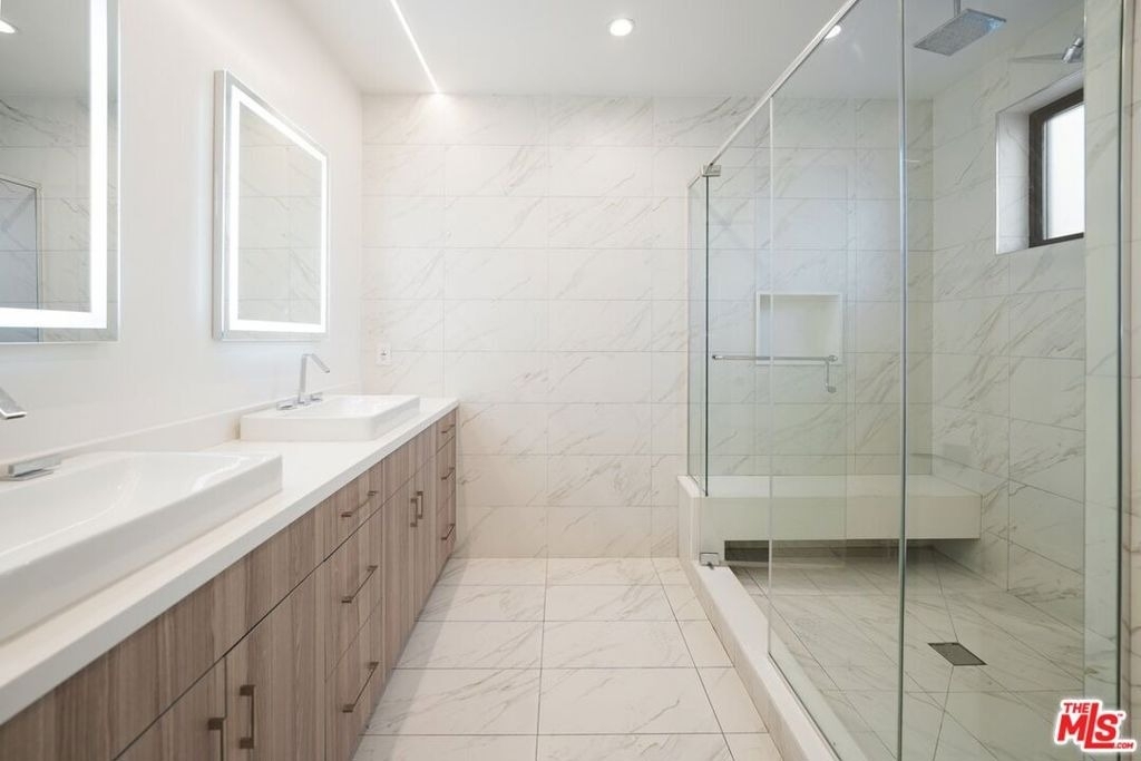 735 N Gramercy Place - Photo 9