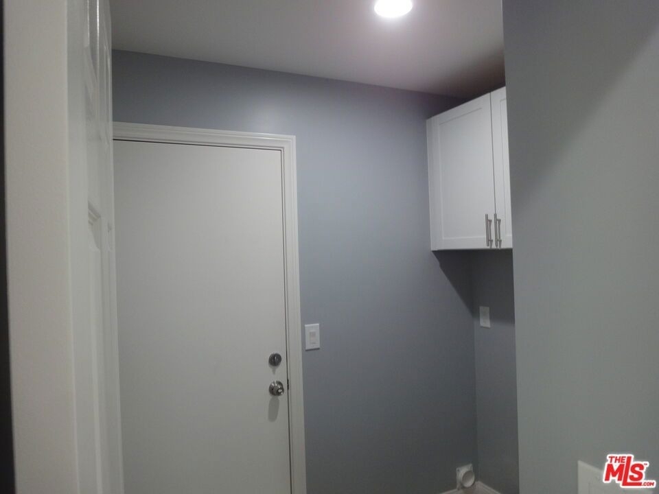 1151 Royal Avenue - Photo 7