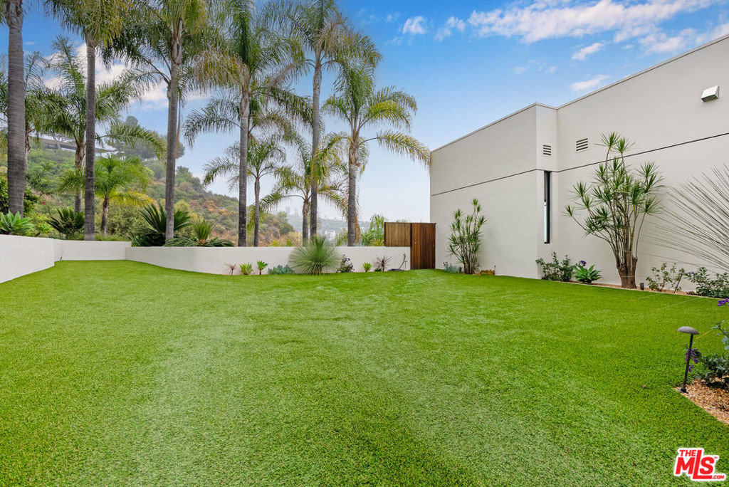 9405 Sierra Mar Place - Photo 61