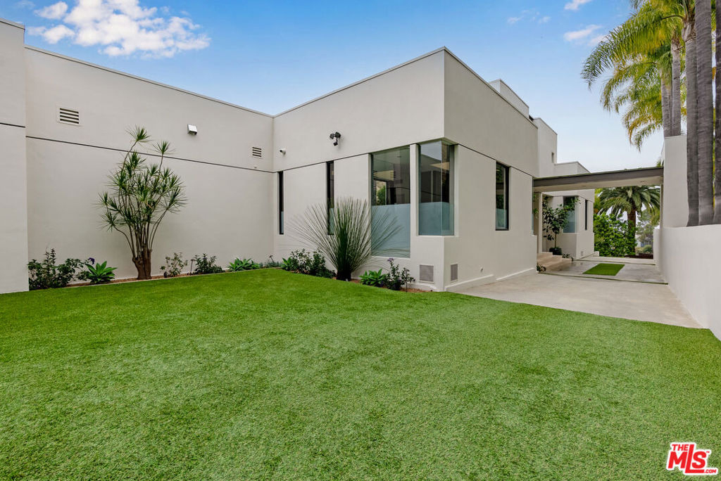 9405 Sierra Mar Place - Photo 60