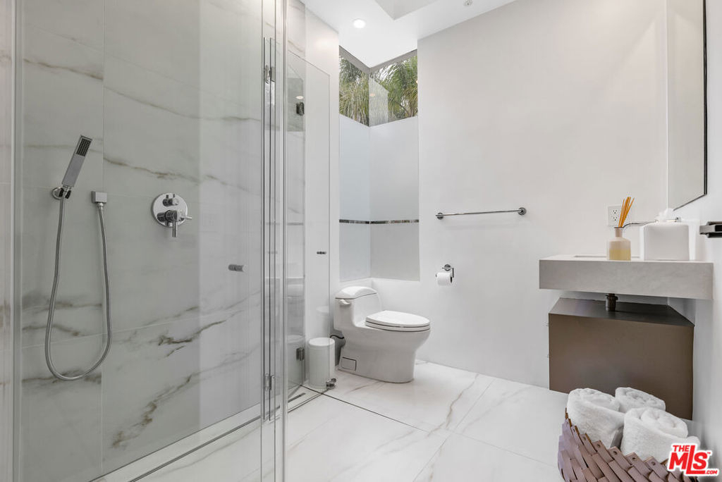 9405 Sierra Mar Place - Photo 43