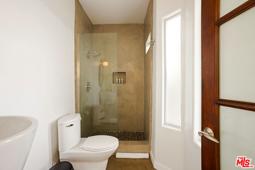 8435 Franklin Avenue - Photo 50