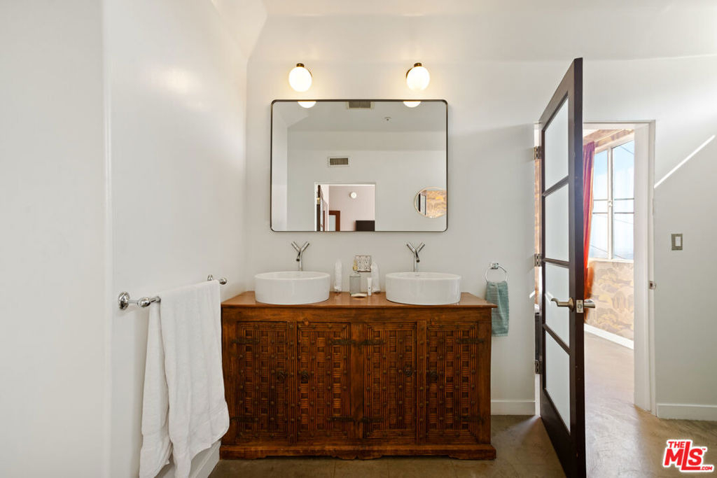 8435 Franklin Avenue - Photo 44