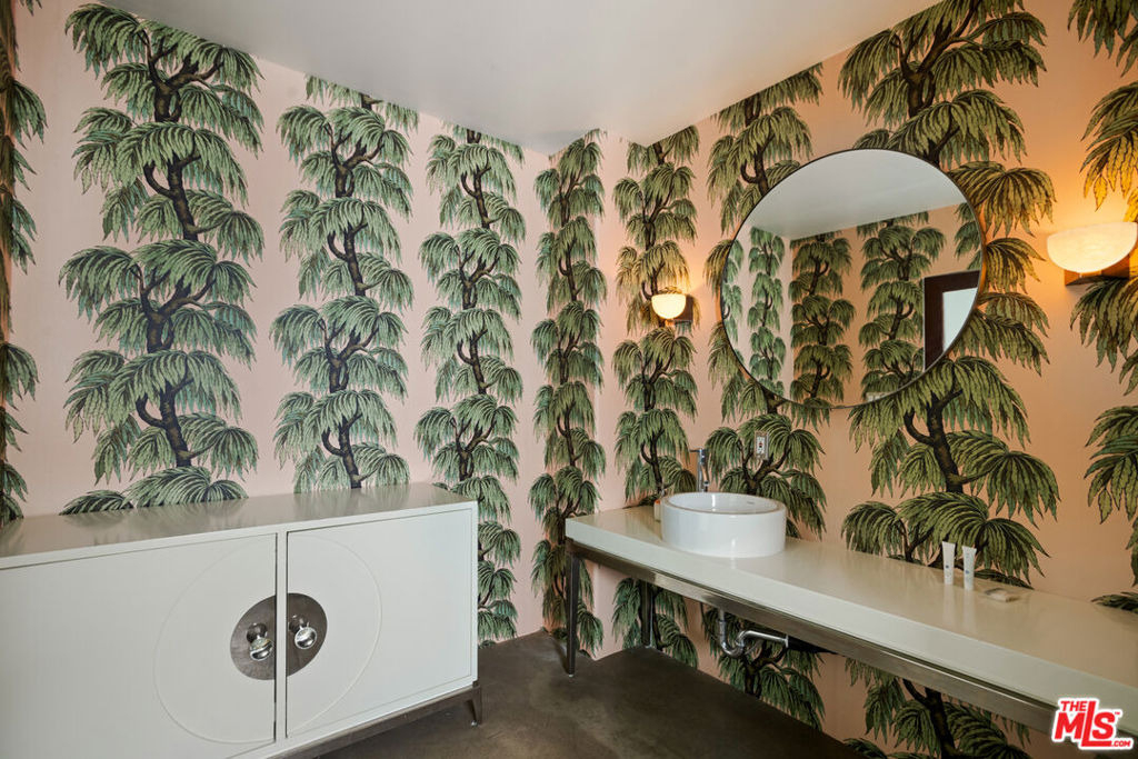 8435 Franklin Avenue - Photo 27