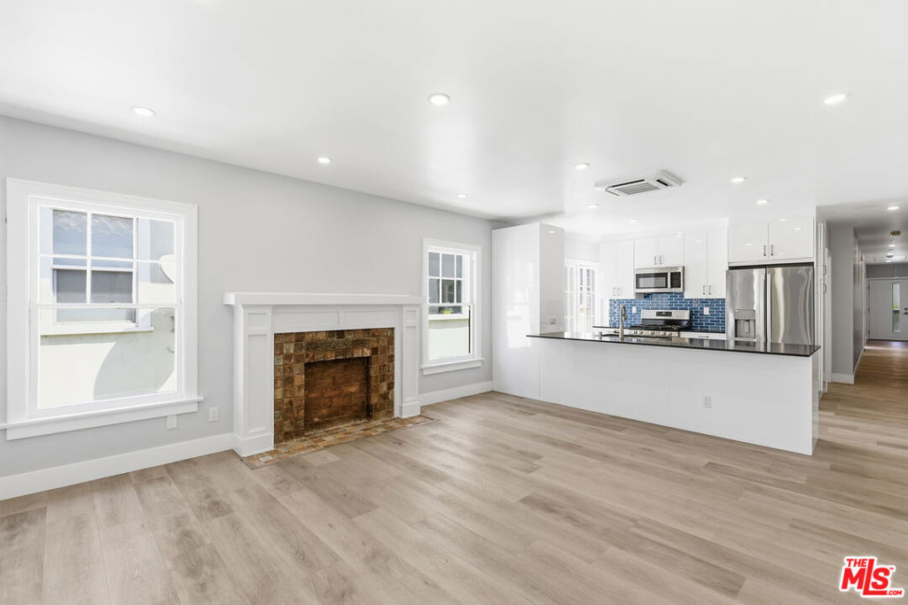 224 N New Hampshire Avenue - Photo 9