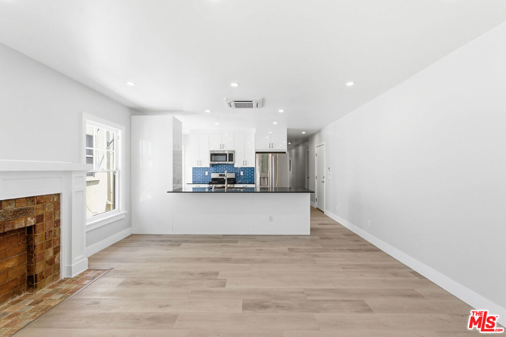 224 N New Hampshire Avenue - Photo 7