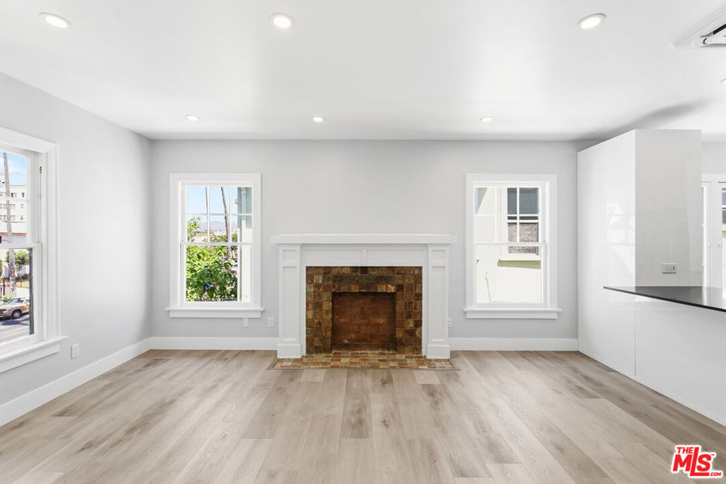 224 N New Hampshire Avenue - Photo 6