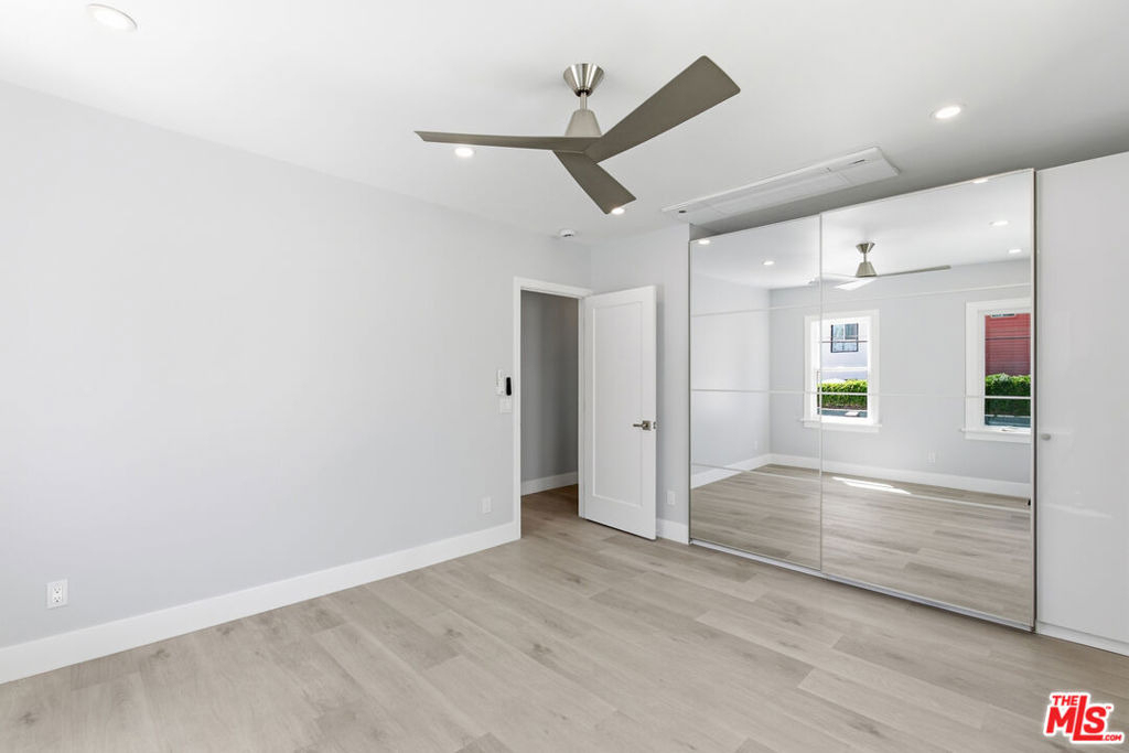 224 N New Hampshire Avenue - Photo 20