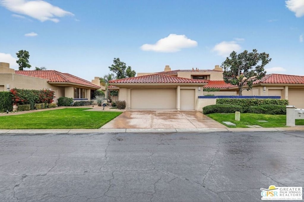 196 Kavenish Drive - Photo 1