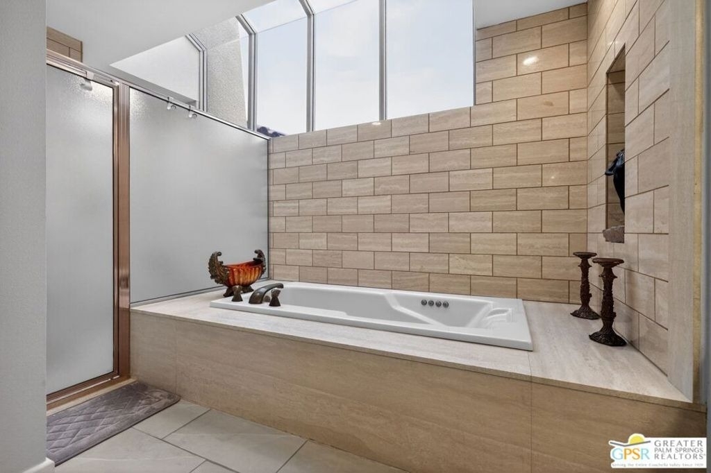 196 Kavenish Drive - Photo 15