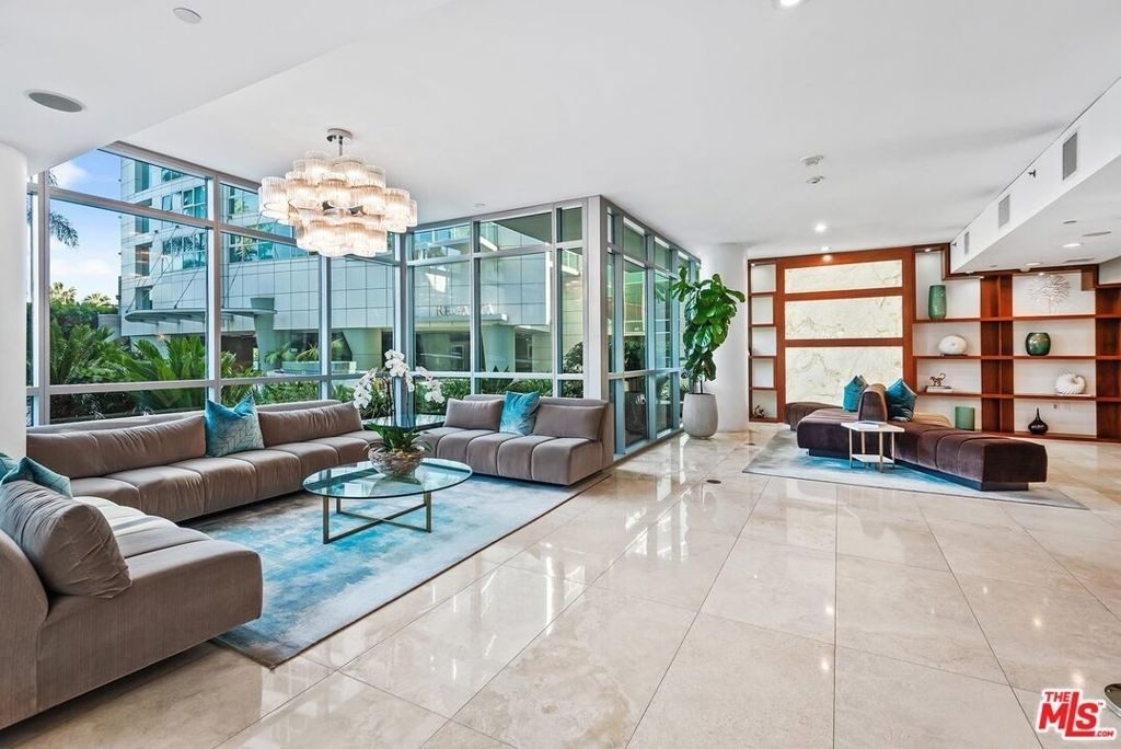 13650 Marina Pointe Drive - Photo 24