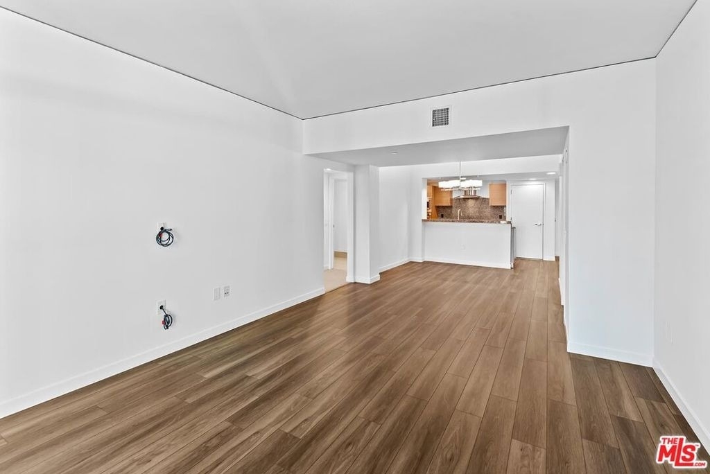 13650 Marina Pointe Drive - Photo 9