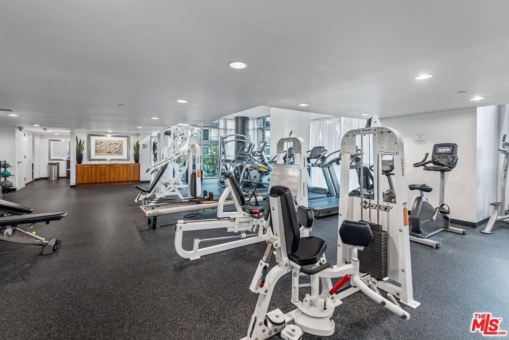 13650 Marina Pointe Drive - Photo 35