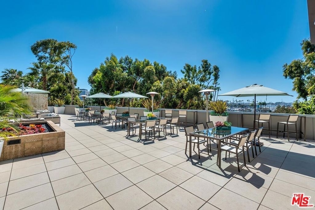 13650 Marina Pointe Drive - Photo 30