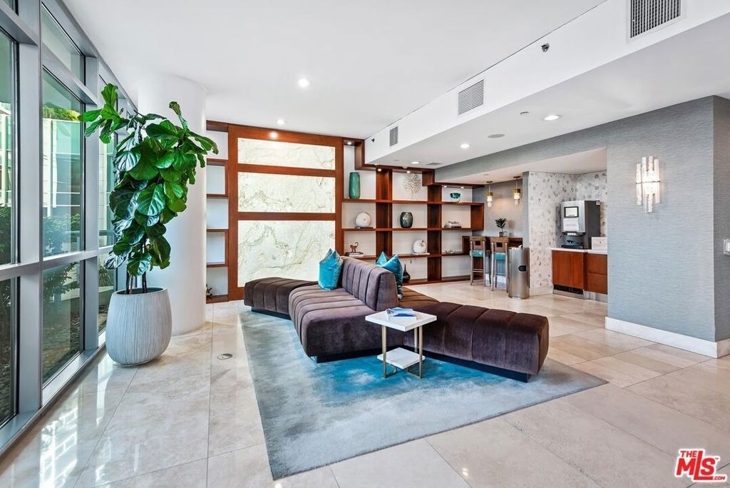 13650 Marina Pointe Drive - Photo 25