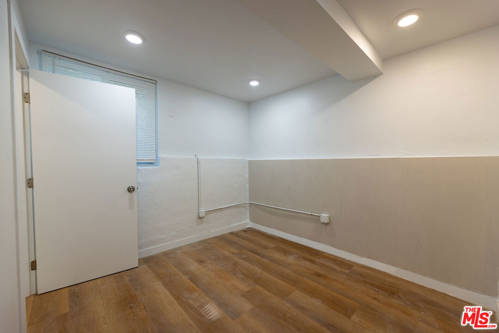 1420 Alvarado Terrace - Photo 3