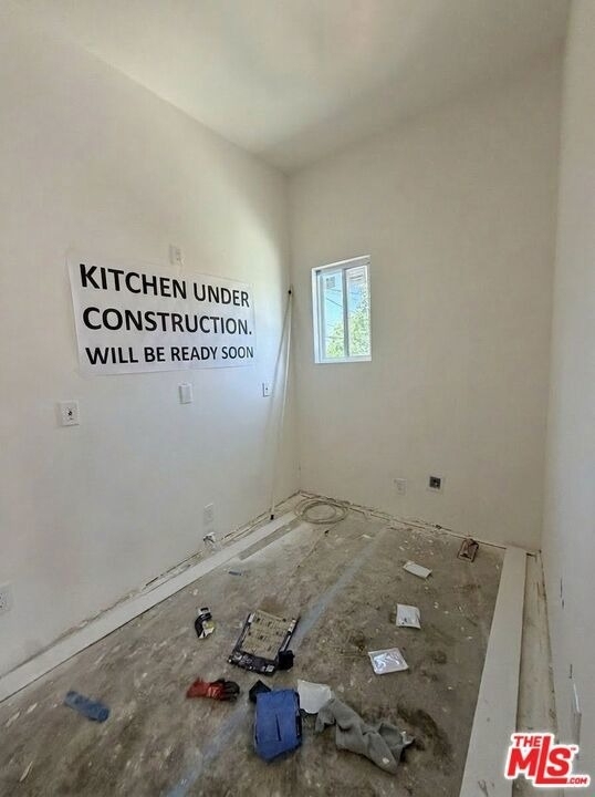 1833 S St Andrews Place - Photo 9