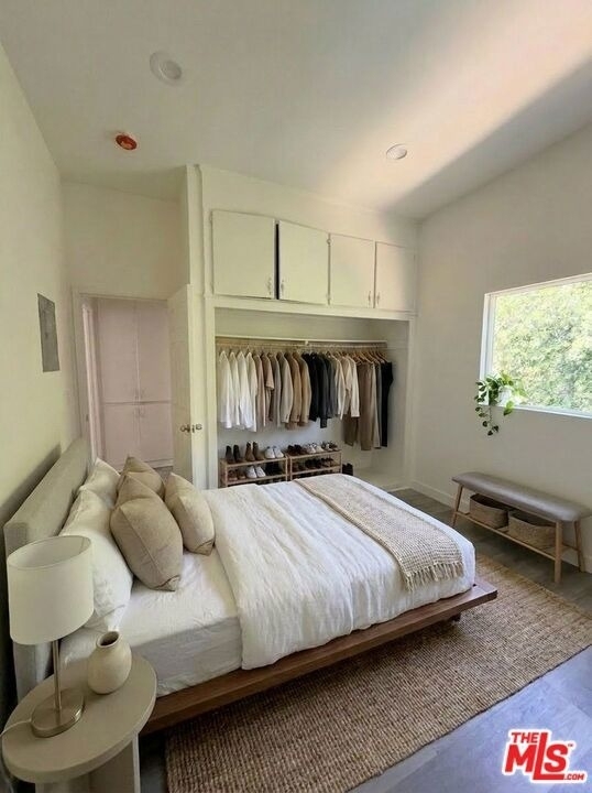 1833 S St Andrews Place - Photo 8