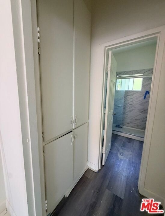 1833 S St Andrews Place - Photo 3