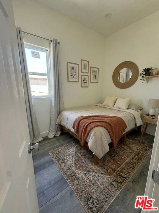 1833 S St Andrews Place - Photo 2