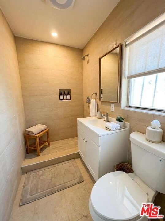10218 Darby Avenue - Photo 13
