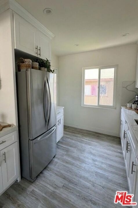 10218 Darby Avenue - Photo 7