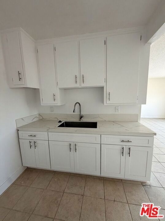 1029 S Record Avenue - Photo 8