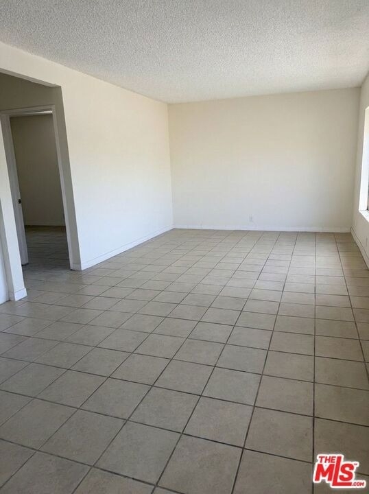 1029 S Record Avenue - Photo 4