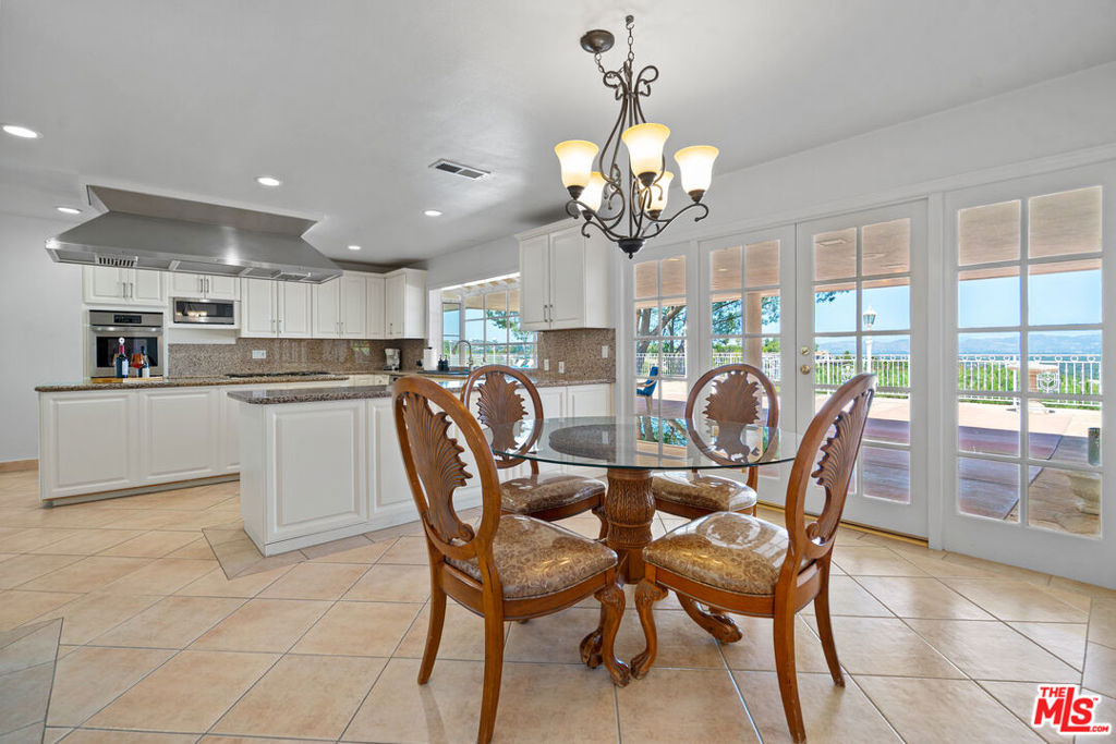 4159 Regal Oak Drive - Photo 16