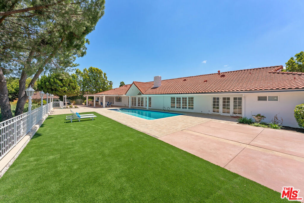 4159 Regal Oak Drive - Photo 39