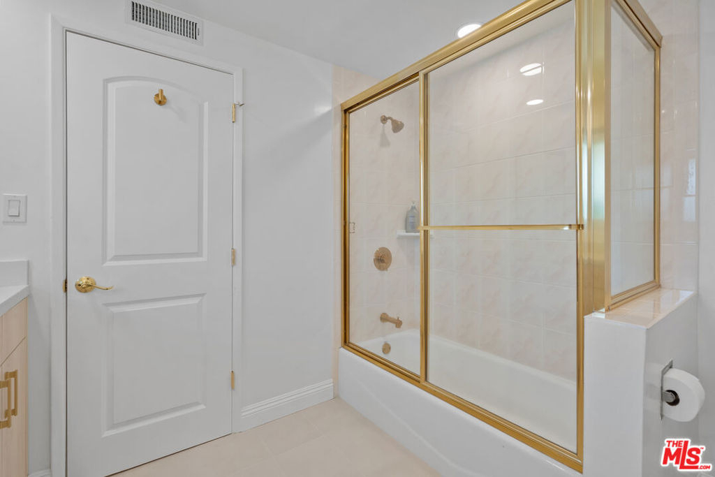 4159 Regal Oak Drive - Photo 34