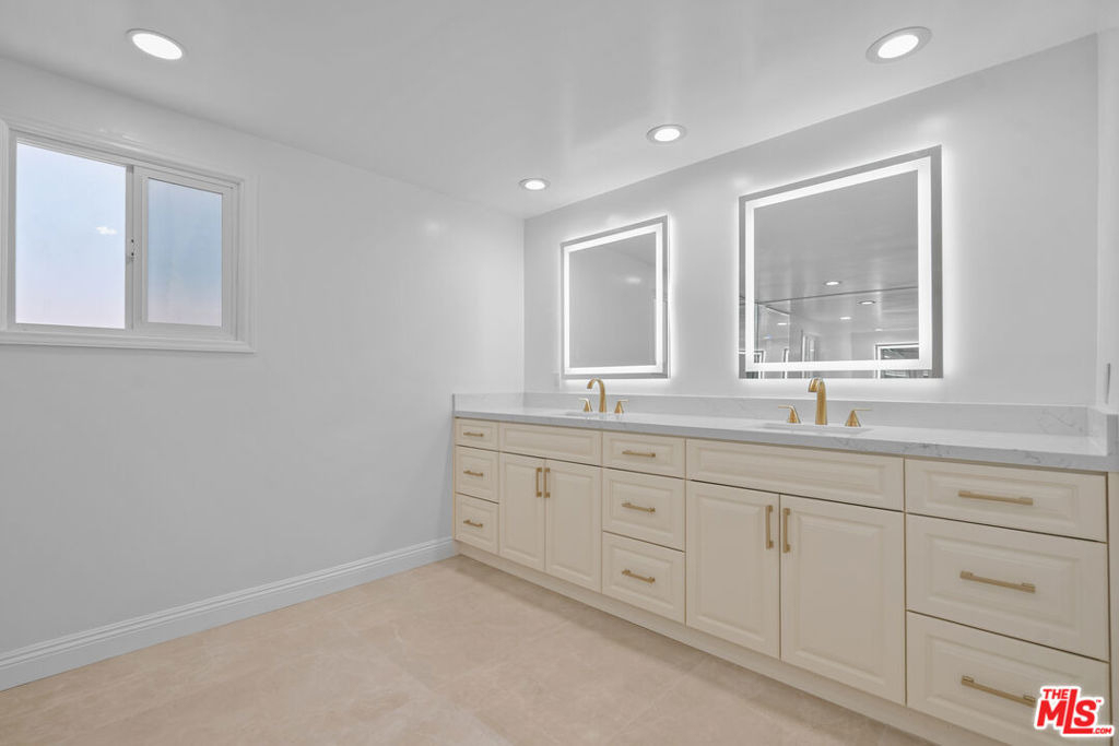 4159 Regal Oak Drive - Photo 20