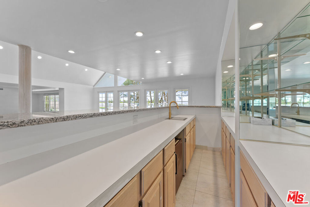 4159 Regal Oak Drive - Photo 7