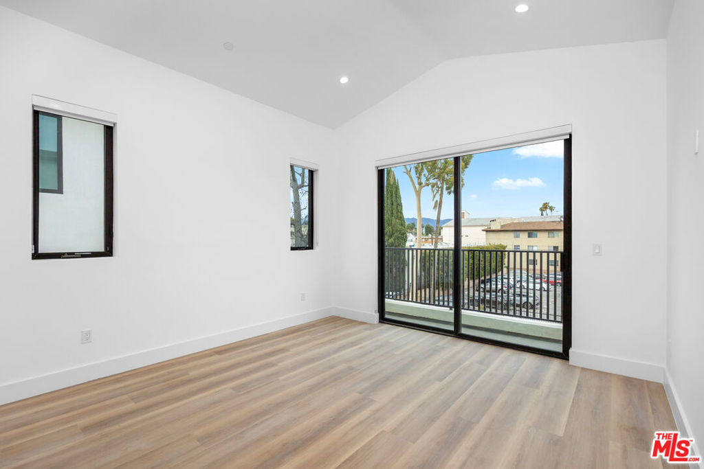 5317 Ben Avenue - Photo 5