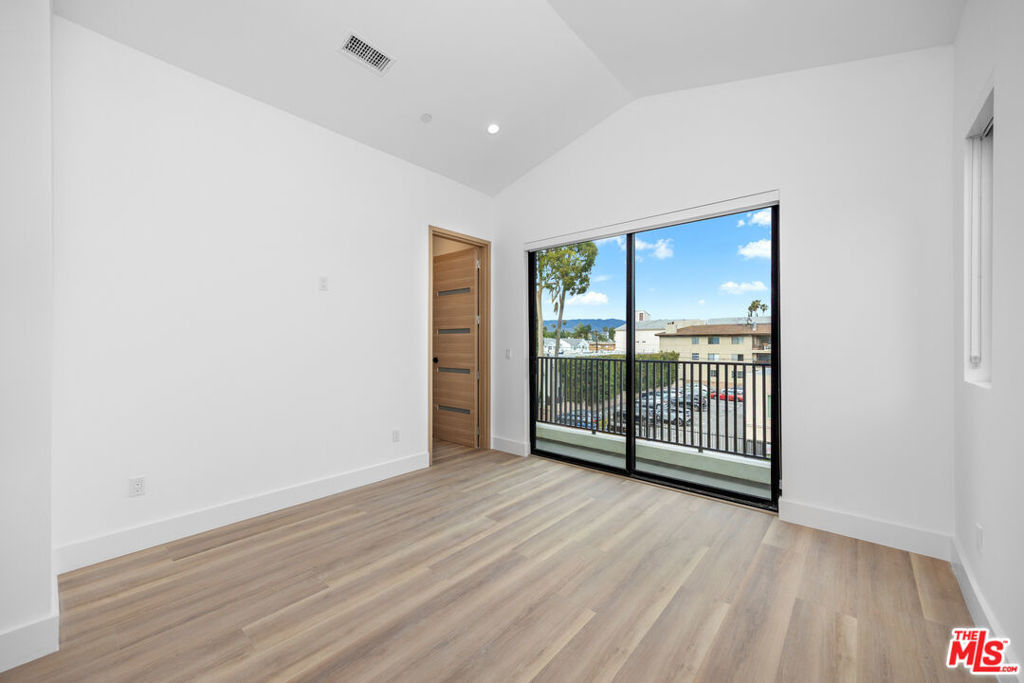 5315 Ben Avenue - Photo 14