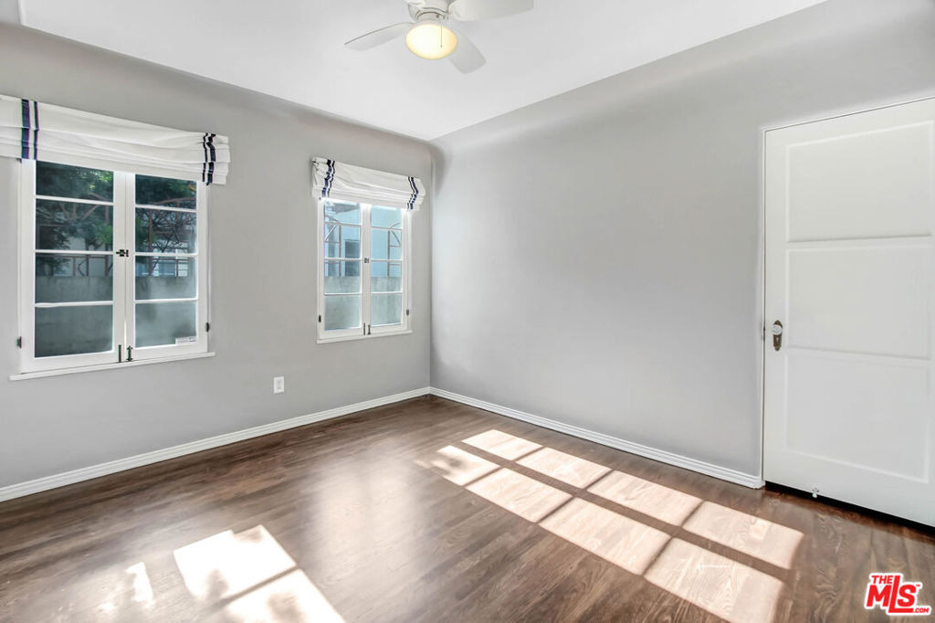 11553 Otsego Street - Photo 11