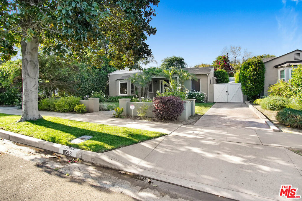11553 Otsego Street - Photo 1