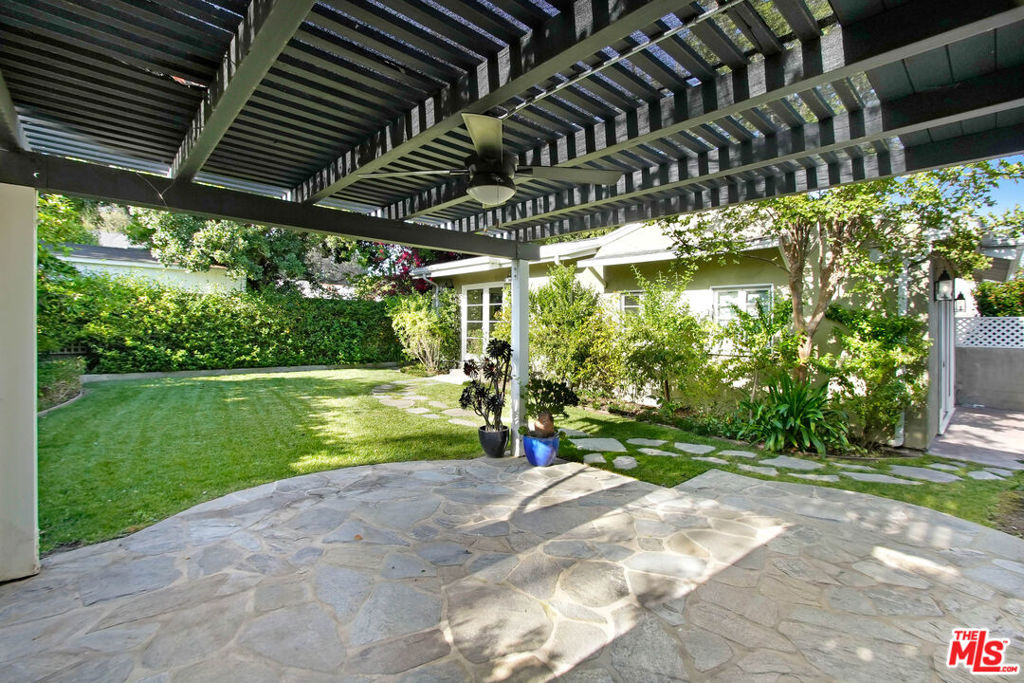11553 Otsego Street - Photo 18