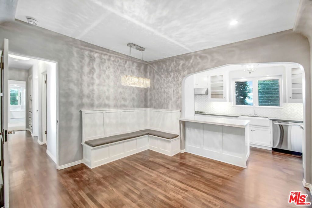 11553 Otsego Street - Photo 4